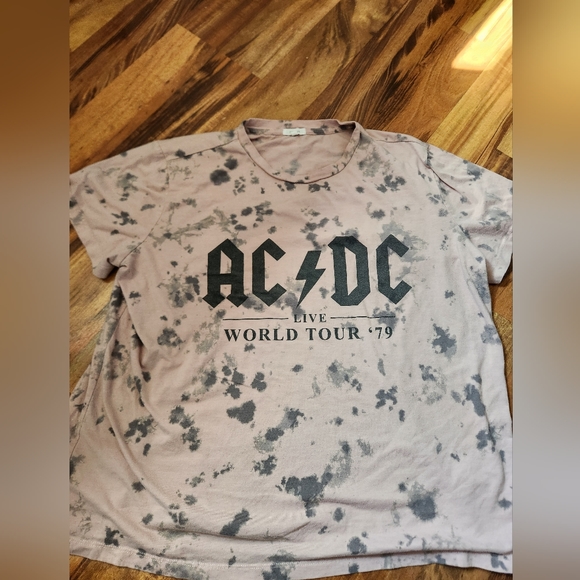 Maurices Tops - Maurices ACDC Graphic Tee size 1x